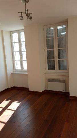 Appartement  3 pièce(s)  2 chambre(s)  100 m²