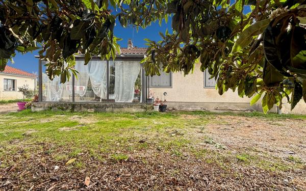 Maison à vendre    5 pièces •  Finhan