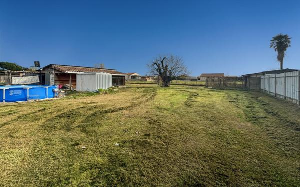 Maison à vendre    5 pièces •  Finhan