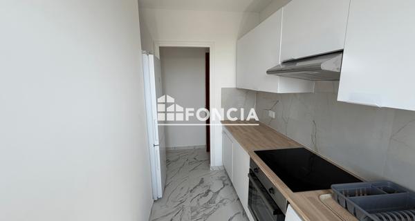 Location Chambre 9 m² - Corbeil-essonnes 91100