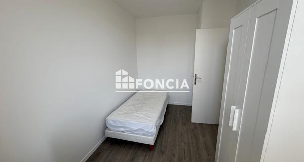 Location Chambre 9 m² - Corbeil-essonnes 91100