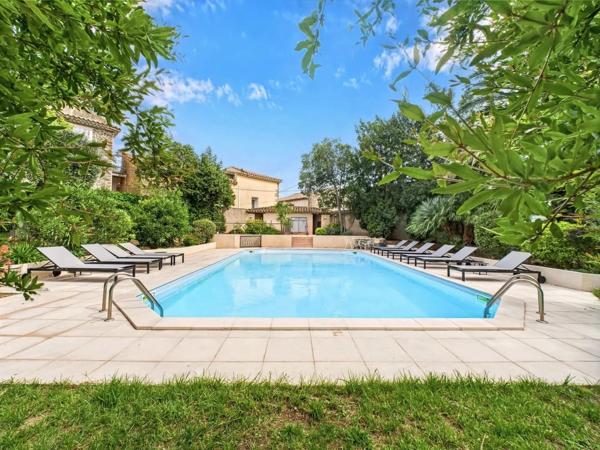 Homps - Une impressionnante propriété de style maison de maître au cœur d'un village prisé