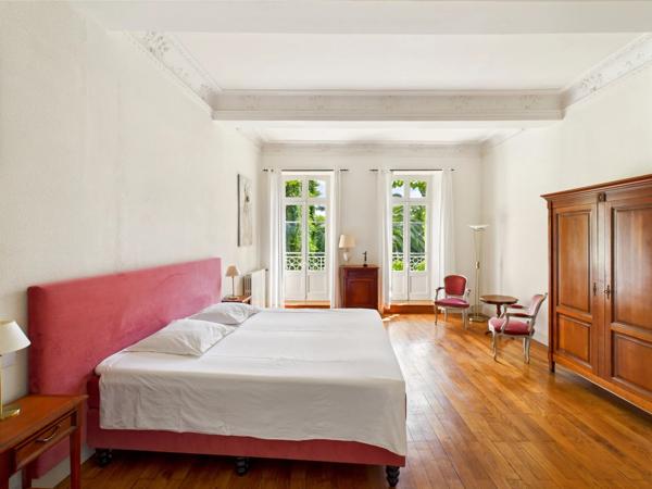 Homps - Une impressionnante propriété de style maison de maître au cœur d'un village prisé