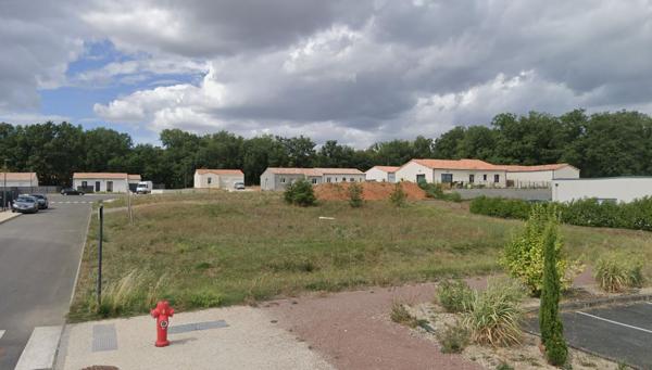 Terrain 907 m²