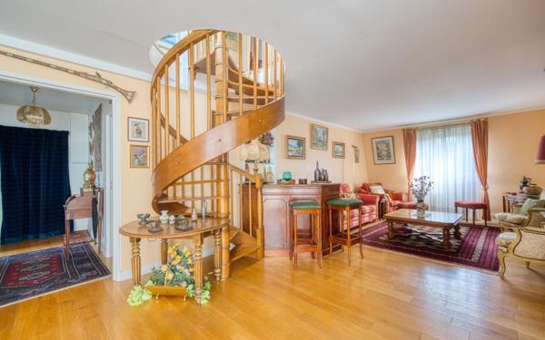 Appartement à vendre    5 pièces • 123,64 m2 Créteil