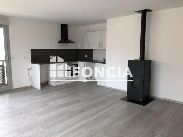 Location Appartement 3 pièces 64.4 m² - 15 BIS RUE DE CHAVANNES Morancez 28630