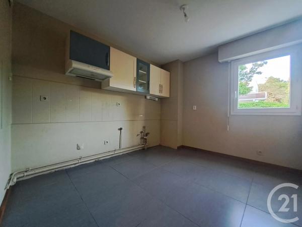 Appartement T4 à vendre  4 pièces - 83,10 m 2   VANNES  - 56