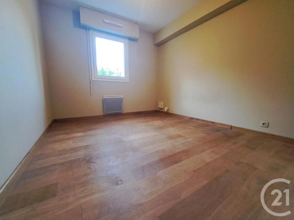 Appartement T4 à vendre  4 pièces - 83,10 m 2   VANNES  - 56