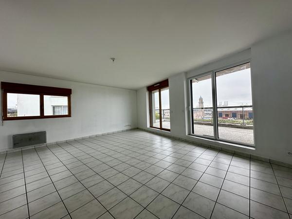 Ref : 1551 (Appartement A louer) : L'adresse vous présente un bien RARE A LA LOCATION ! - 1155€ CC