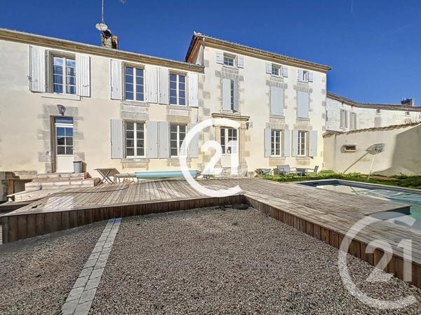 Maison à vendre  4 pièces - 196 m2 LOUZAC ST ANDRE - 16