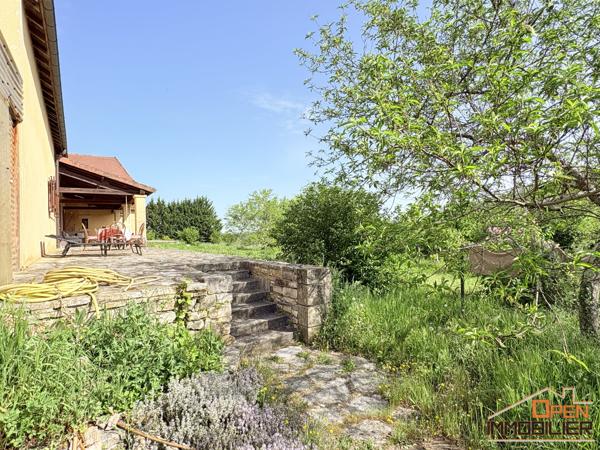 Maison Périgourdine 320m² – Terrain 6 hectares