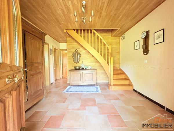 Maison Périgourdine 320m² – Terrain 6 hectares