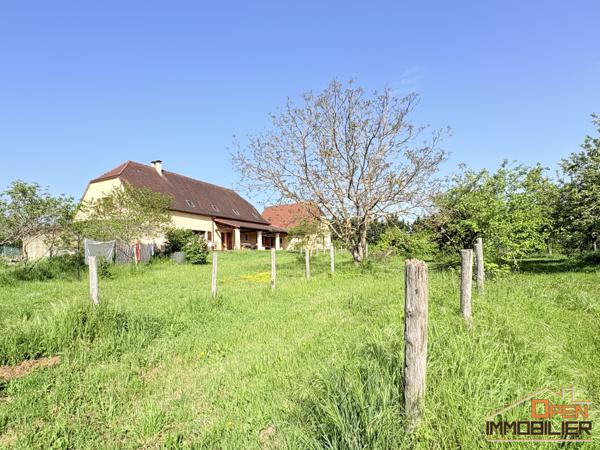 Maison Périgourdine 320m² – Terrain 6 hectares