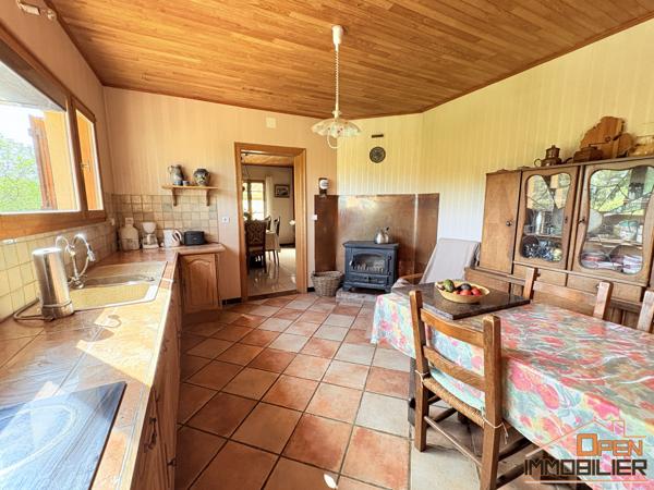 Maison Périgourdine 320m² – Terrain 6 hectares