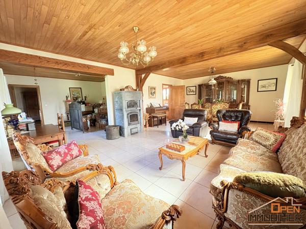 Maison Périgourdine 320m² – Terrain 6 hectares