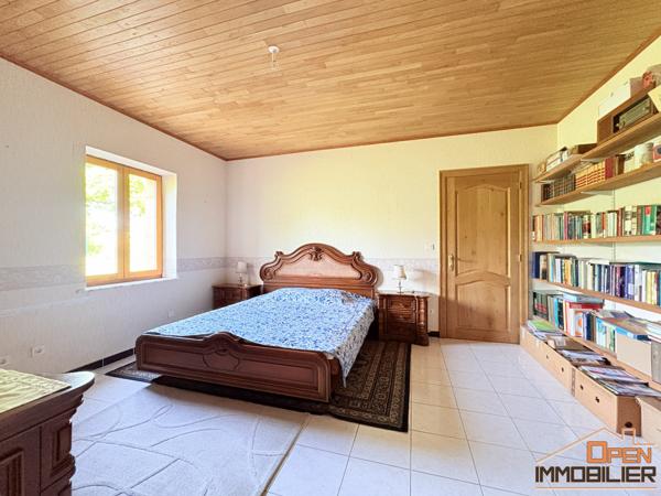 Maison Périgourdine 320m² – Terrain 6 hectares