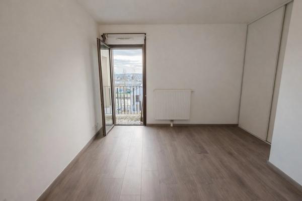 93320 – LES PAVILLONS-SOUS-BOIS – APPARTEMENT – 40 M² – 2 PIÈCES – BALCON – VUE CANAL – PARKING EN SUS – IMMEUBLE 2015