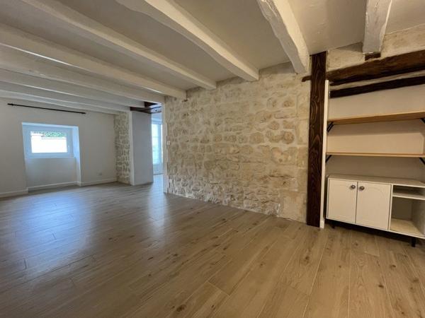 Maison à louer 820 € CC Nersac 4 p 99 m² DPE C