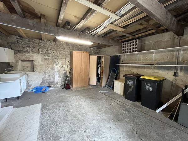Maison à louer 820 € CC Nersac 4 p 99 m² DPE C