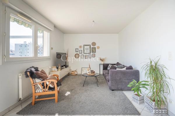 Rare T5 en attique avec vue dégagée, garage possible, hypercentre ANNECY (74)