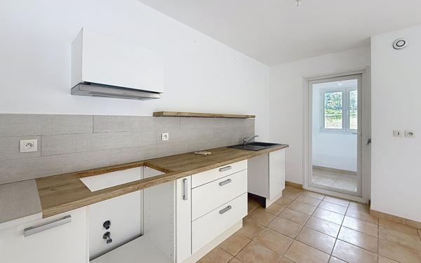 Appartement à vendre    1 pièce • 63,32 m2 Ajaccio