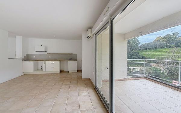 Appartement à vendre    1 pièce • 63,32 m2 Ajaccio