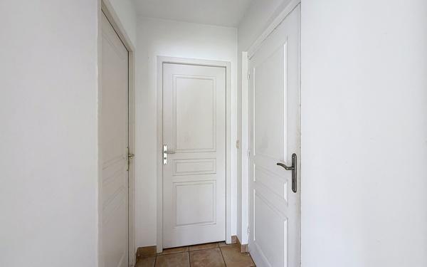 Appartement à vendre    1 pièce • 63,32 m2 Ajaccio