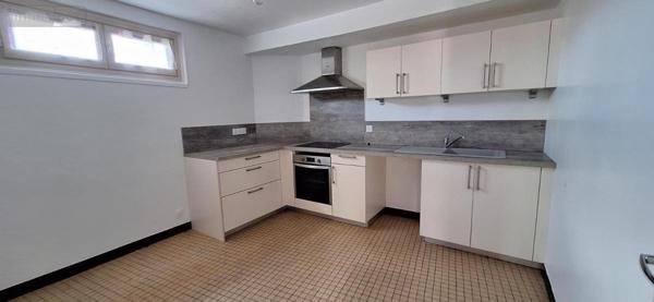 Immeuble à vendre à Vic-Fezensac dans le Gers (32190), ref : 32002-250