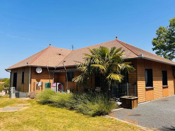 Maison écologique de 3 chambres avec piscine et espace invités entre Cahors et Gourdon