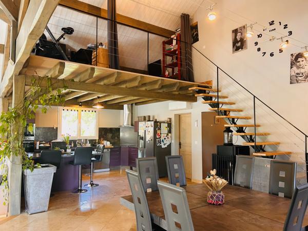 Maison écologique de 3 chambres avec piscine et espace invités entre Cahors et Gourdon