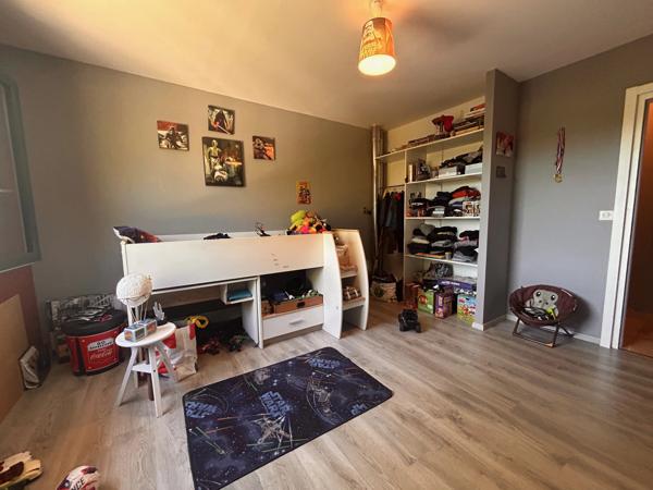 Maison écologique de 3 chambres avec piscine et espace invités entre Cahors et Gourdon