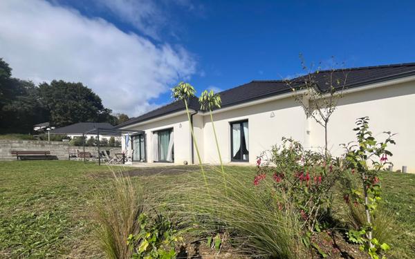 Maison à vendre    5 pièces •  Morlaàs