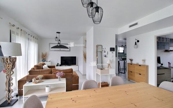 Maison à vendre    5 pièces •  Morlaàs