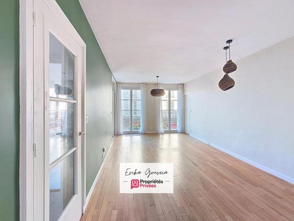 PERRET 5 PIECES RÉNOVÉ 100m² - VUE HÔTEL DE VILLE - DOUBLE BALCON - STATIONNEMENT