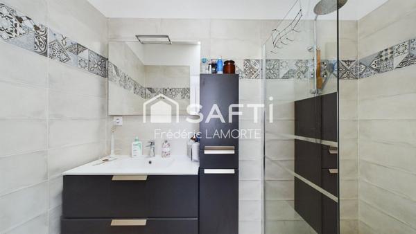 Plain-pied 5 chambres, piscine, aucuns travaux