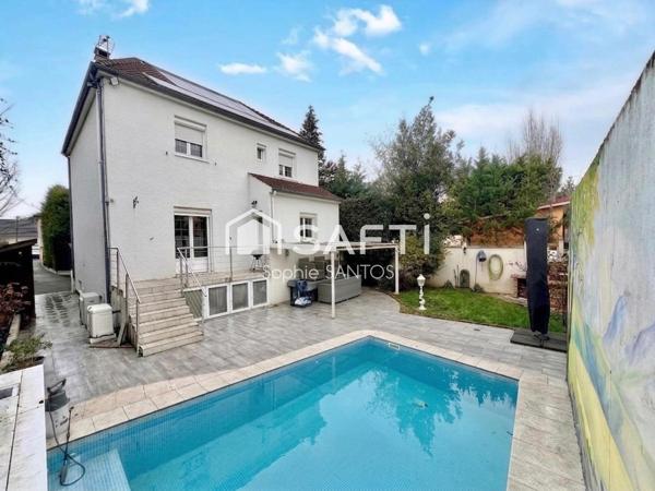 MAISON 175 M2 - 6 PIECES - AVEC PISCINE CHAUFFEE