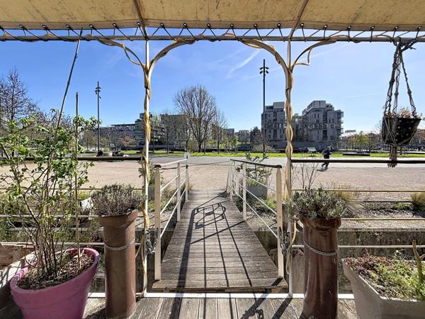 Péniche habitation + studio / 170 m² avec vue exceptionnelle