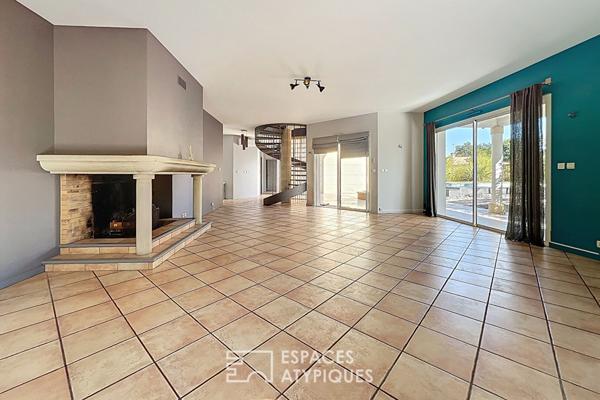 Propriété familiale avec piscine, pool house et bureaux indépendants