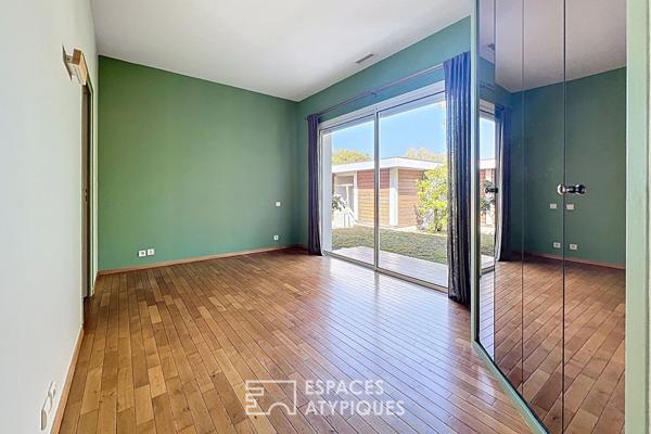 Propriété familiale avec piscine, pool house et bureaux indépendants