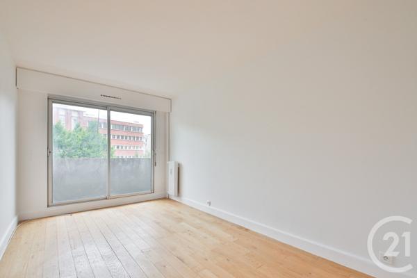 Appartement F3 à vendre  3 pièces - 70,57 m 2   PARIS  - 75015