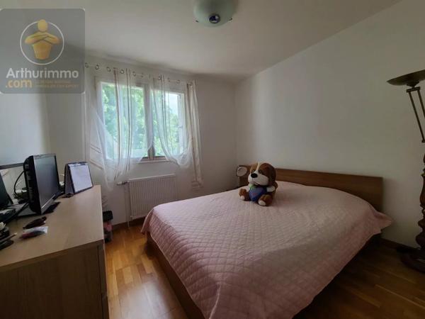 Vente                                                      Maison
                        
                     6 pièces                      131 m2                     à Machecoul-Saint-Même