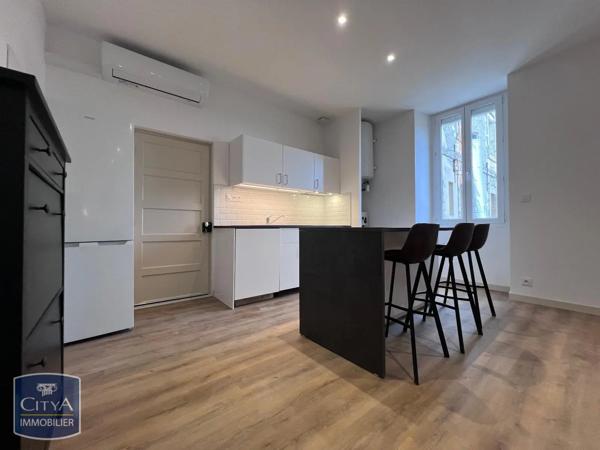 Appartement à louer 2 pièces 53.17m² Roquemaure (30150)