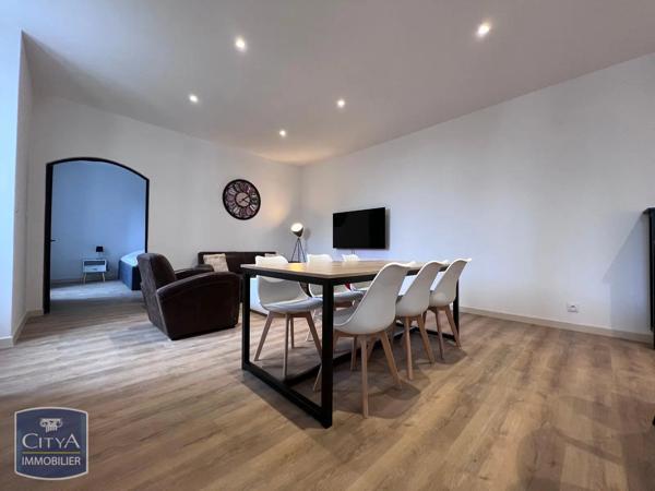 Appartement à louer 2 pièces 53.17m² Roquemaure (30150)