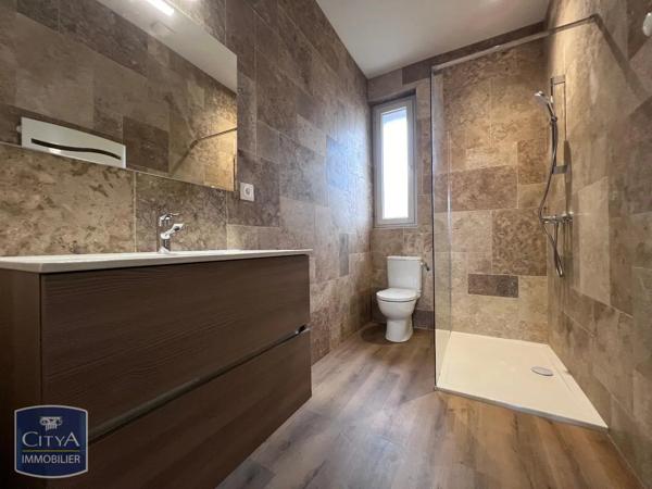 Appartement à louer 2 pièces 53.17m² Roquemaure (30150)