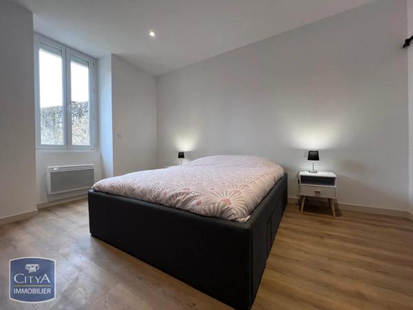 Appartement à louer 2 pièces 53.17m² Roquemaure (30150)