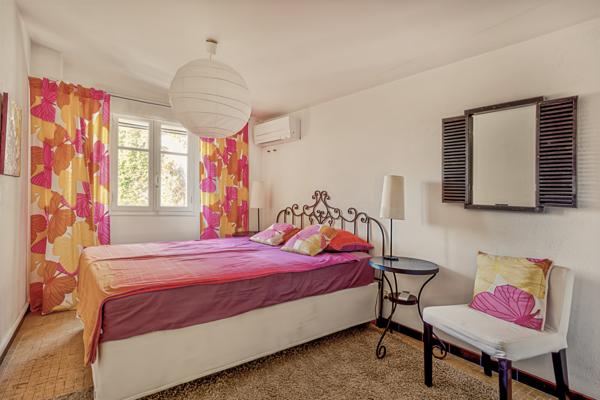 Hyères (83400) Maison de caractère avec vue mer dans quartier vieille ville de Hyères