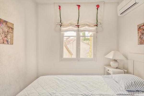 Hyères (83400) Maison de caractère avec vue mer dans quartier vieille ville de Hyères