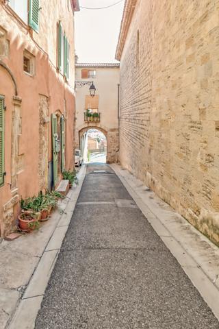 Hyères (83400) Maison de caractère avec vue mer dans quartier vieille ville de Hyères