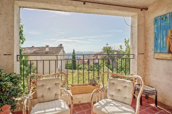 Hyères (83400) Maison de caractère avec vue mer dans quartier vieille ville de Hyères