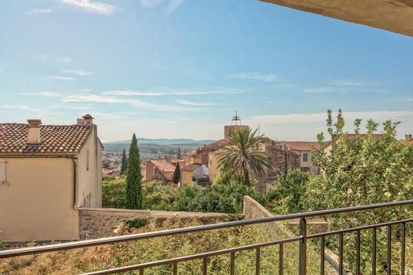Hyères (83400) Maison de caractère avec vue mer dans quartier vieille ville de Hyères